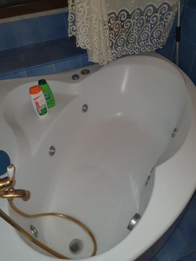 Al Centro Storico Home Napoli Bagian luar foto