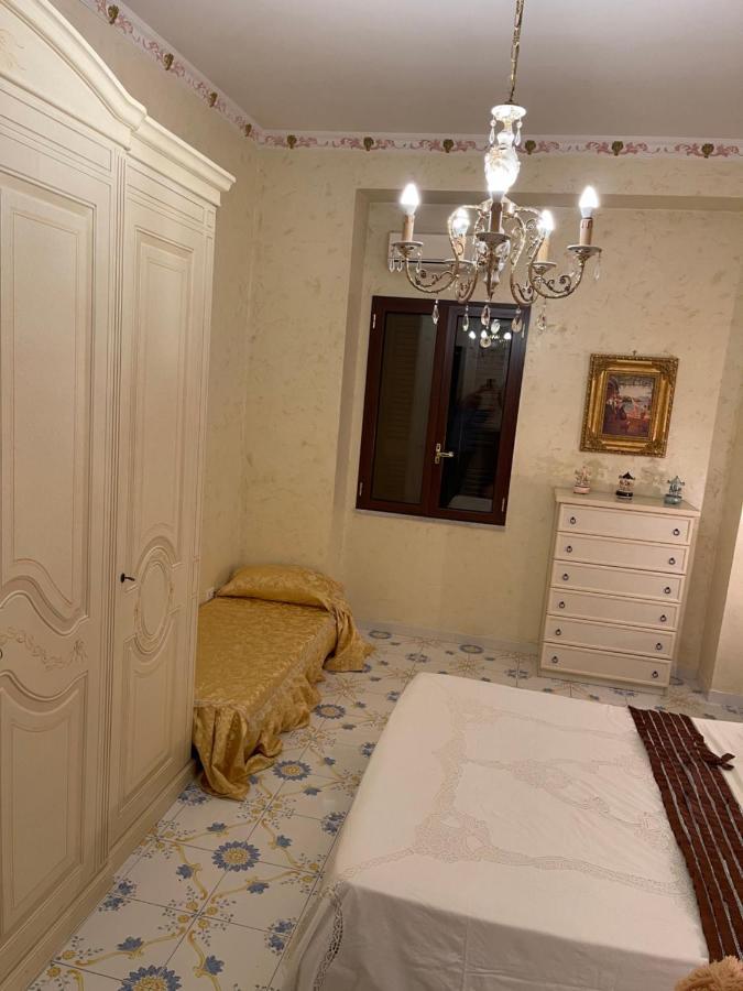 Al Centro Storico Home Napoli Bagian luar foto