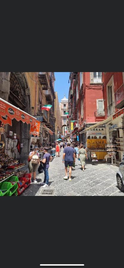 Al Centro Storico Home Napoli Bagian luar foto