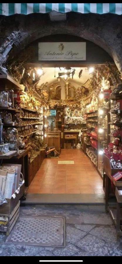 Al Centro Storico Home Napoli Bagian luar foto