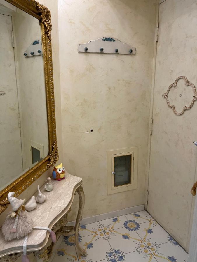 Al Centro Storico Home Napoli Bagian luar foto